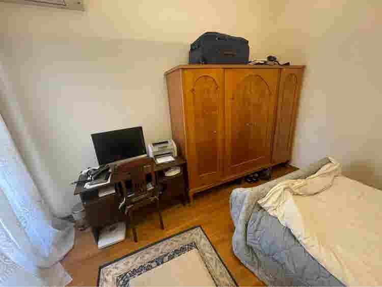 Room In Neos kosmos