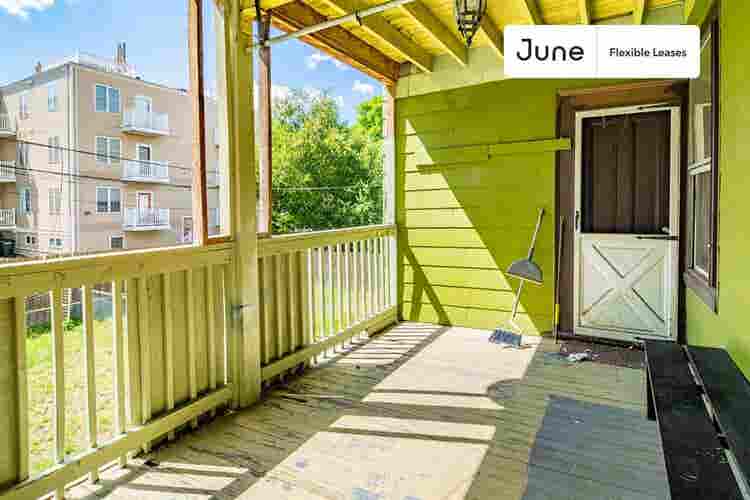 2 BR in Boston