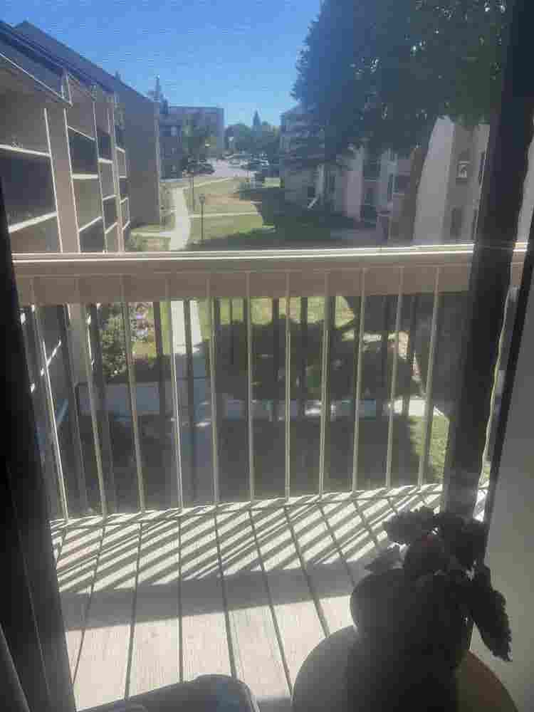 Looking for a roommate!