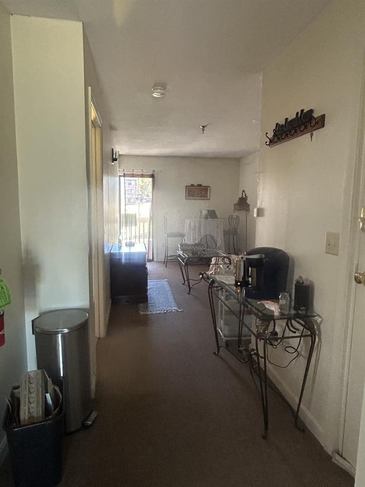 Looking for a roommate!