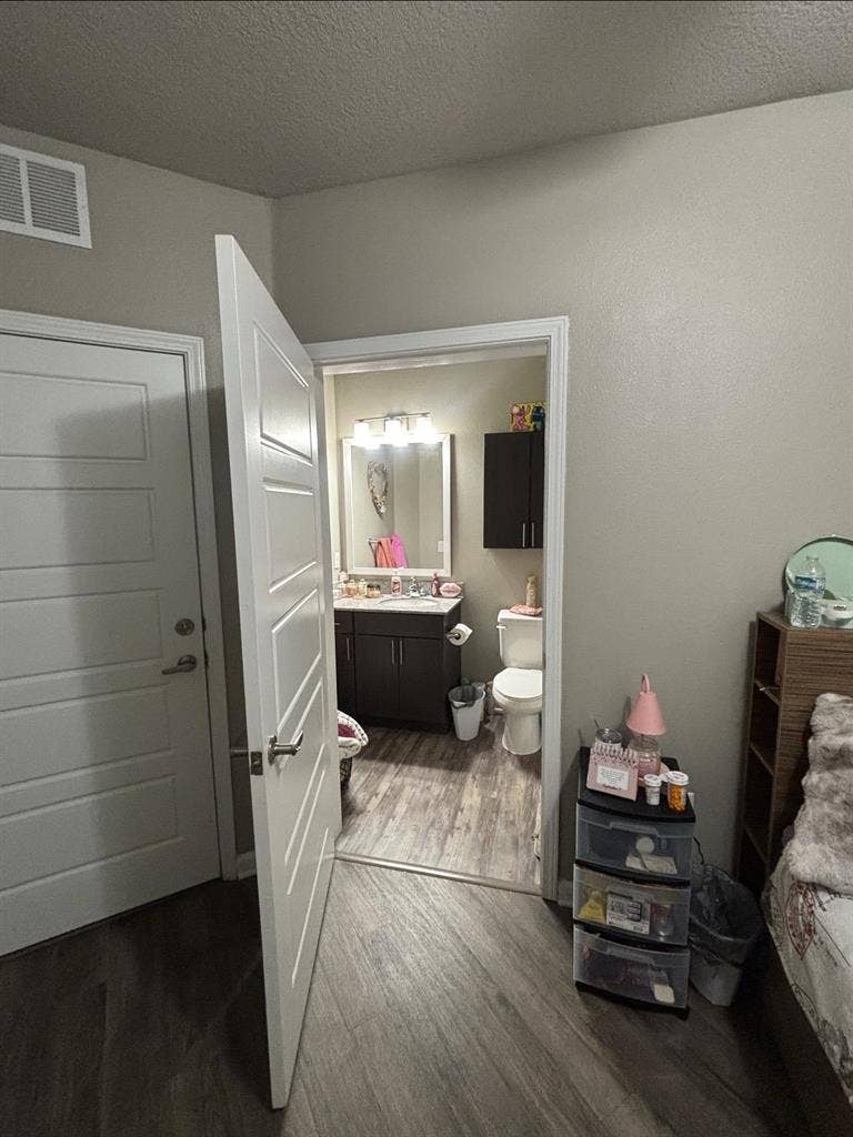 Student housing: all female unit