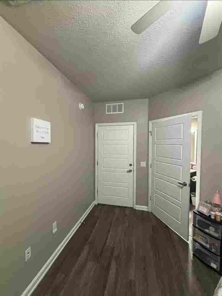 Student housing: all female unit