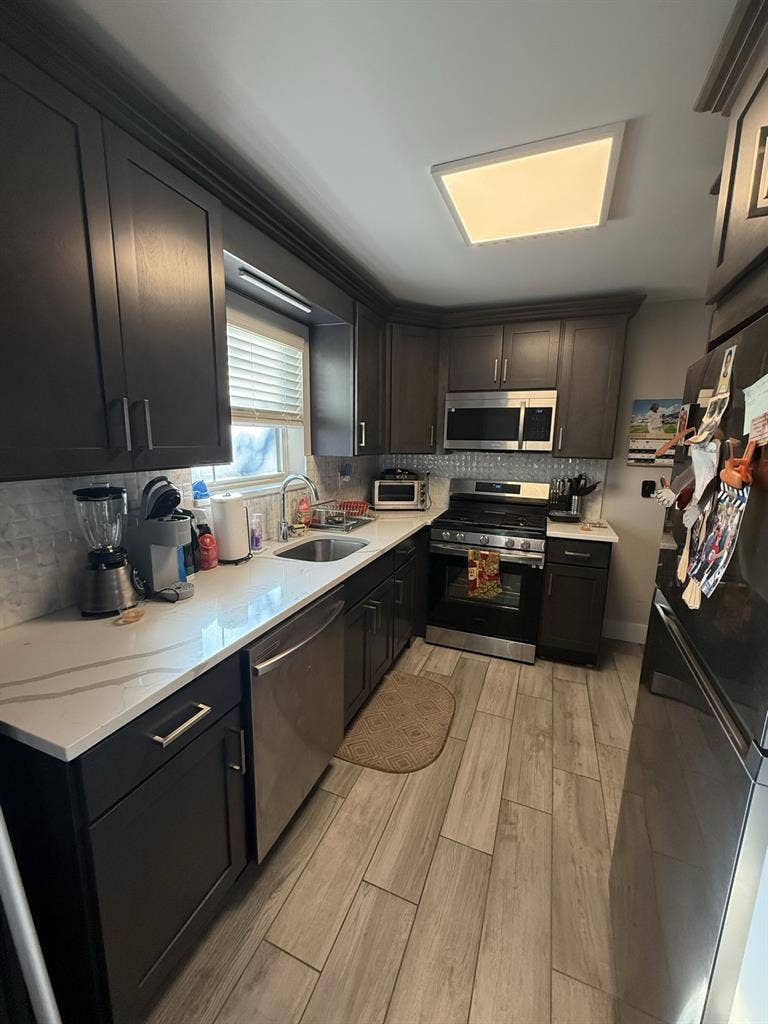 Room for Rent - 2 Bedroom Townhouse