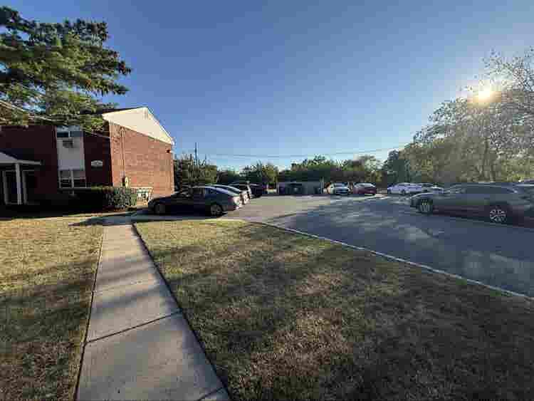 Room for Rent - 2 Bedroom Townhouse