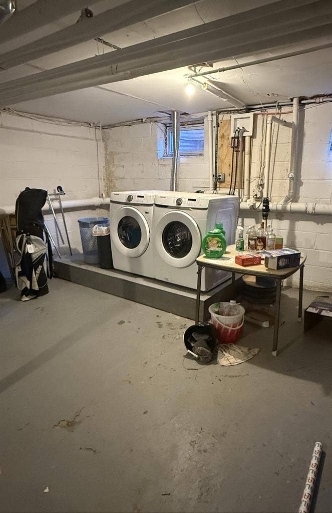 Room for Rent - 2 Bedroom Townhouse