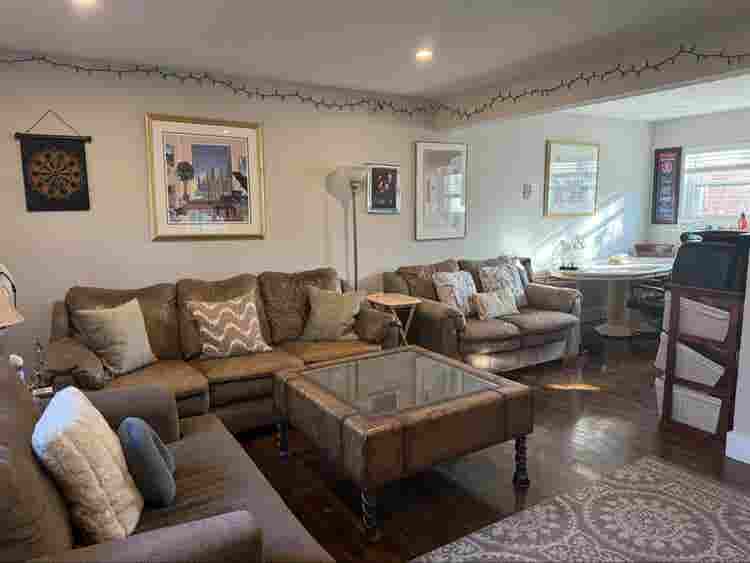 Room for Rent - 2 Bedroom Townhouse