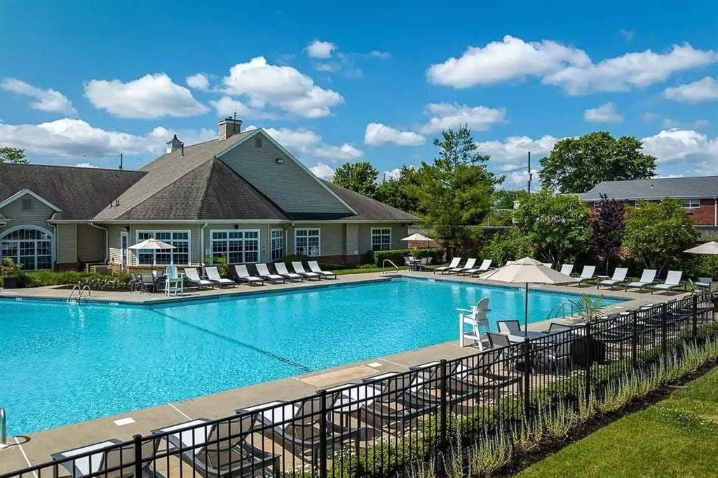 Room for Rent - 2 Bedroom Townhouse