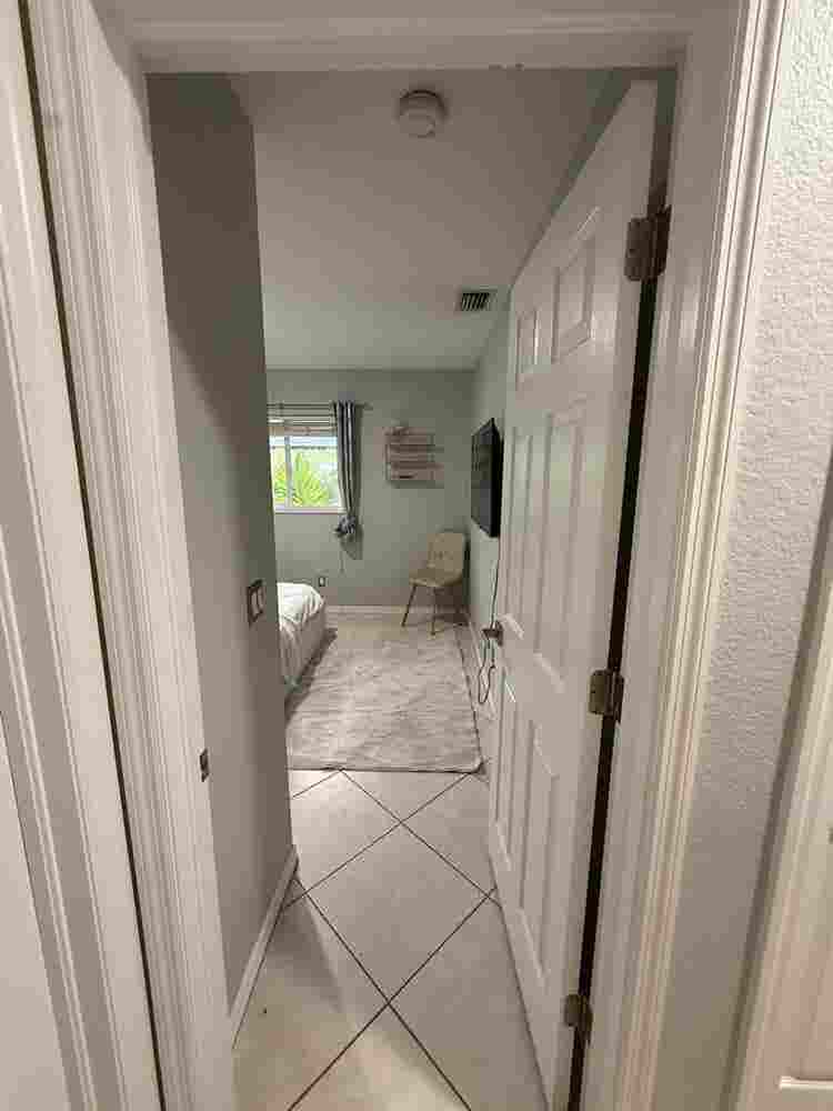 Room For Rent/Roomate