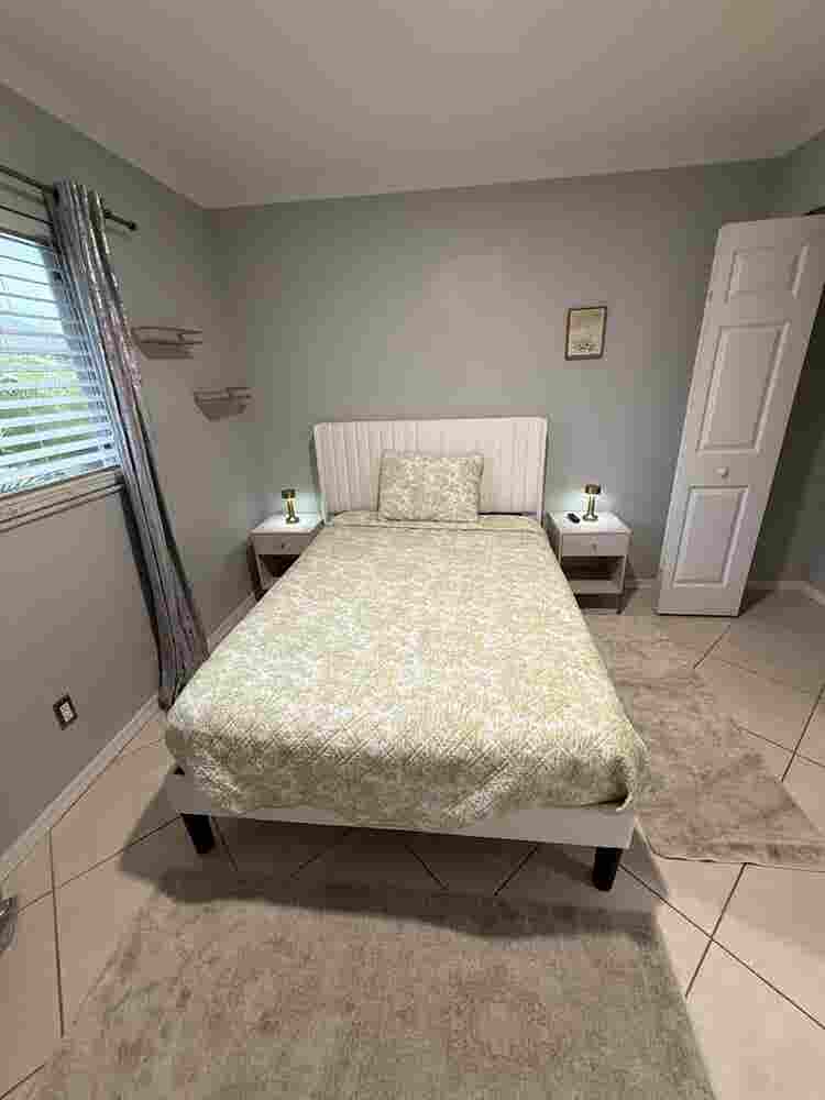 Room For Rent/Roomate