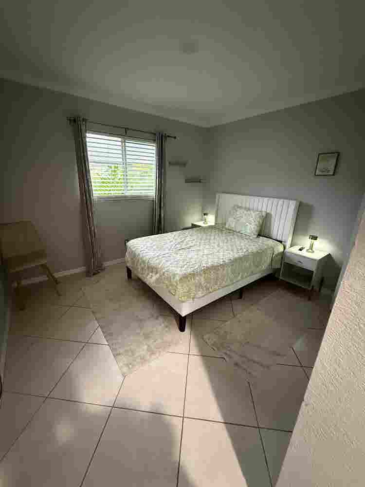 Room For Rent/Roomate