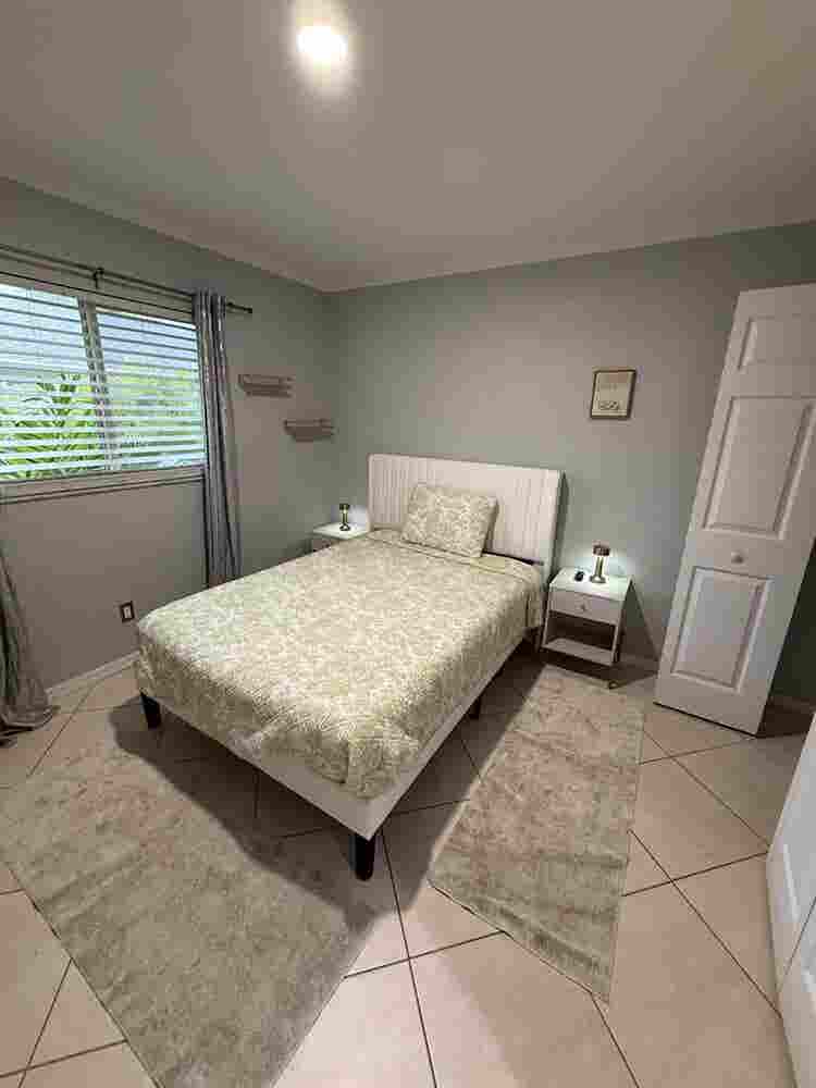 Room For Rent/Roomate