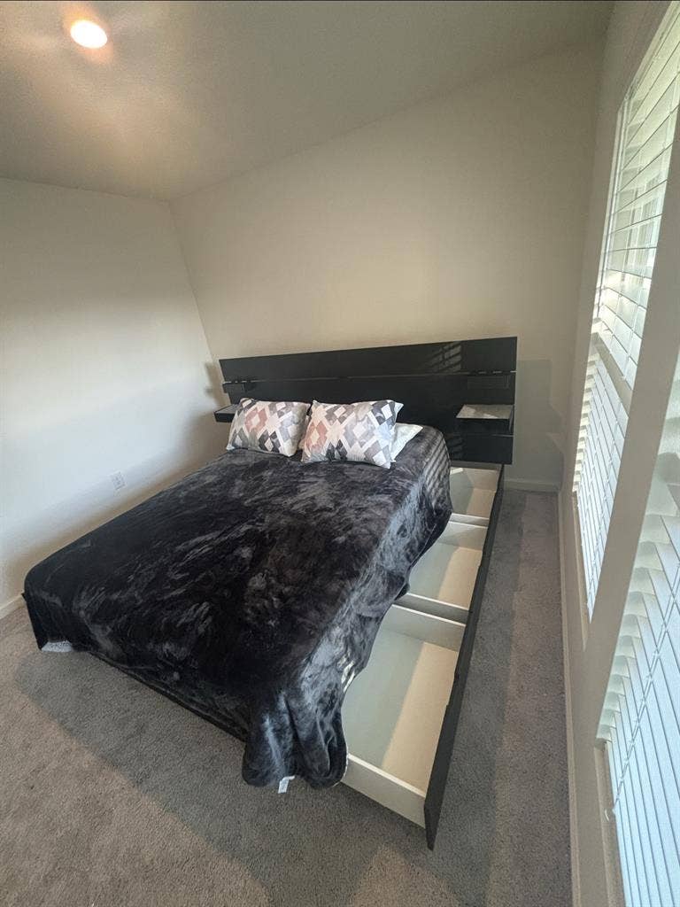 Private room for rent