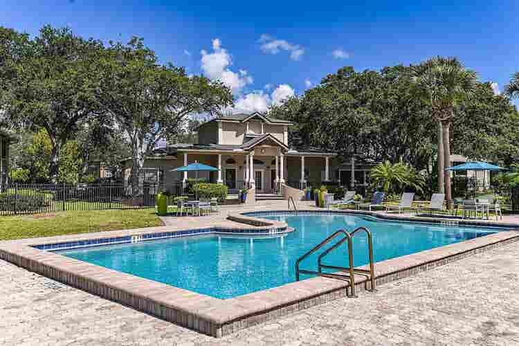 Apartment in Suntree