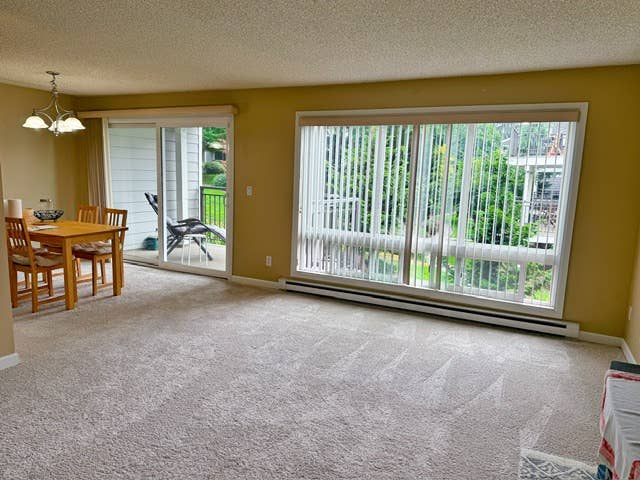 Looking for female roommate