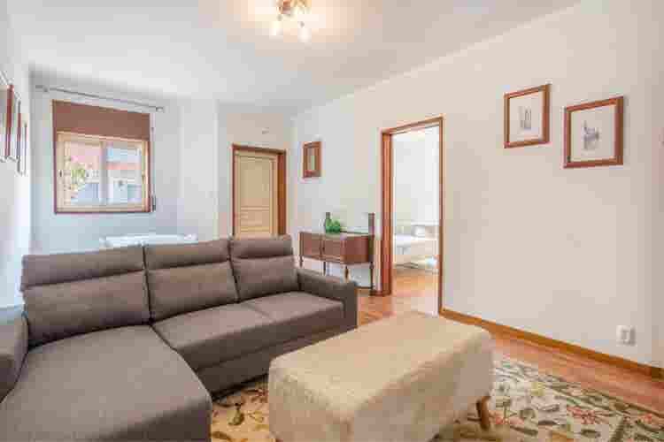 Arrendo quarto moradia T4