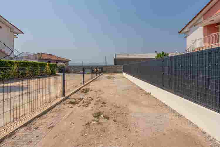Arrendo quarto moradia T4