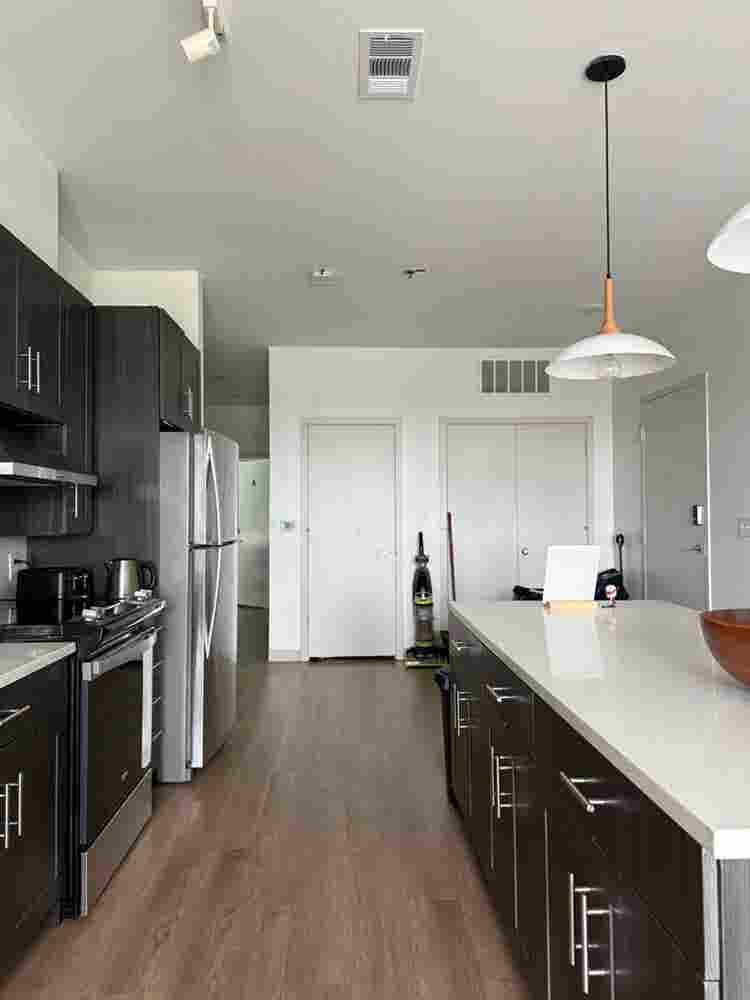 Looking for Female roommate