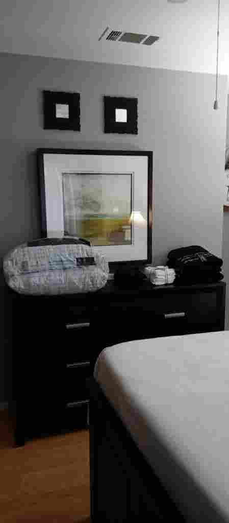 CLEAN, QUIET EXECTIVE HOME