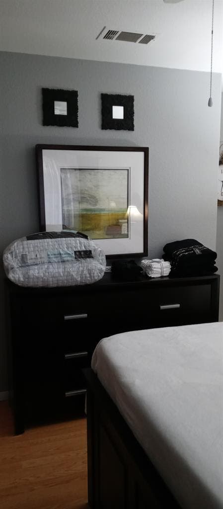 CLEAN, QUIET EXECTIVE HOME
