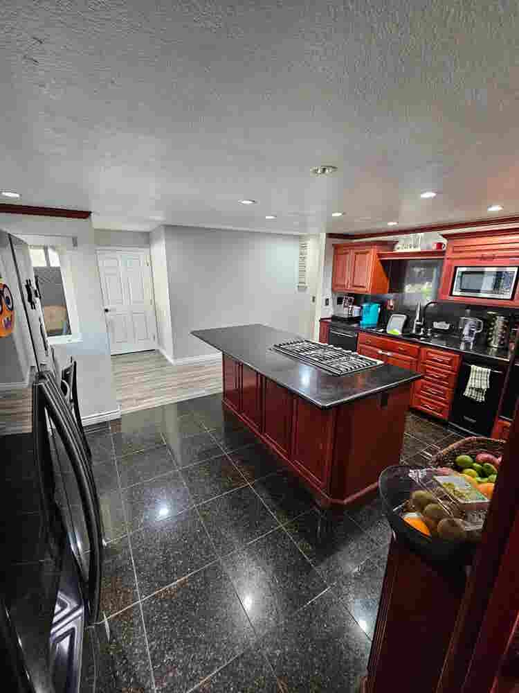 4 bedrooms for rent in Bonita, Cal