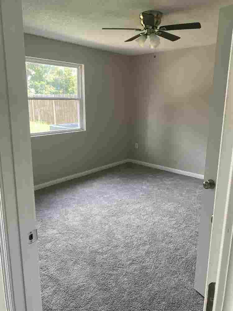 Master bedroom for rent in Mandarin