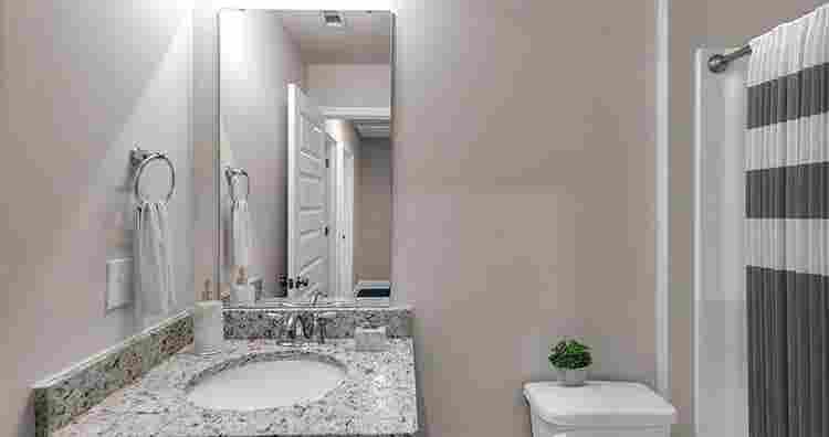 Looking for roommates in Crestview