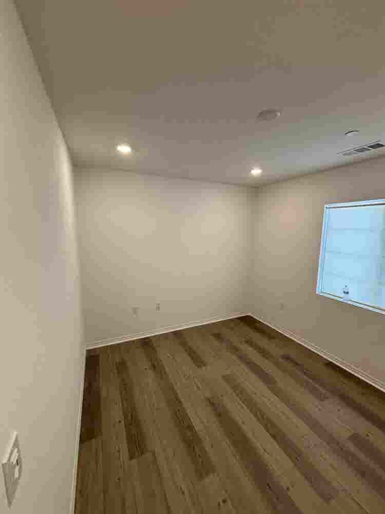 Private room in Riverside!