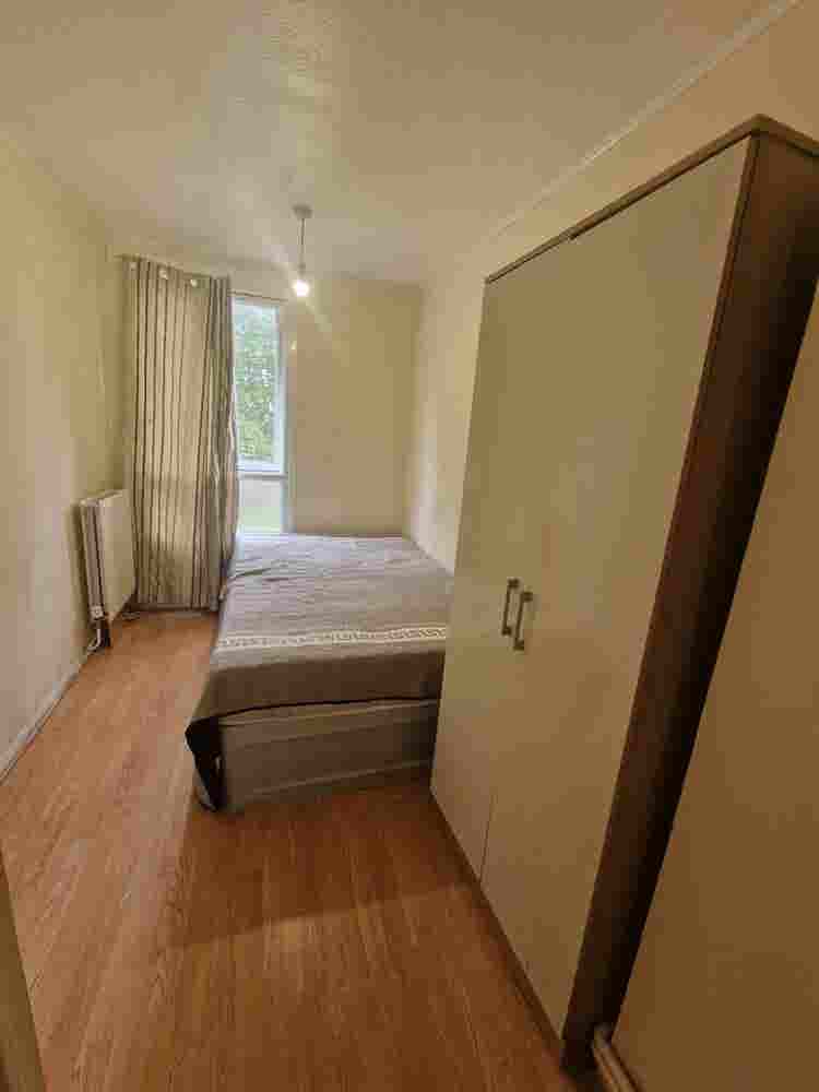 A spare room to let