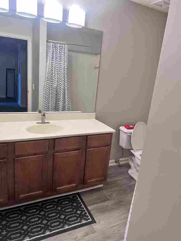 Nice Room and Private Bathroom
