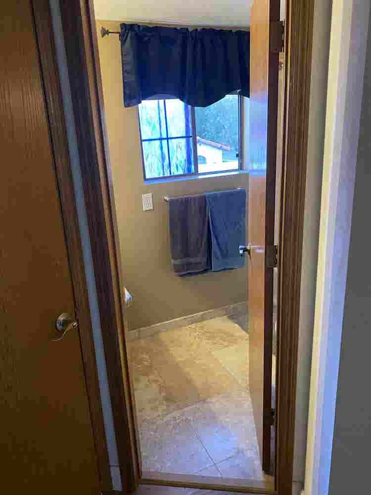 Room W/ Private Bath Available