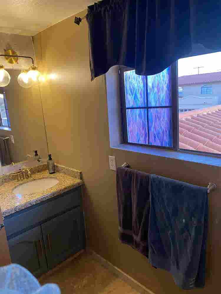 Room W/ Private Bath Available