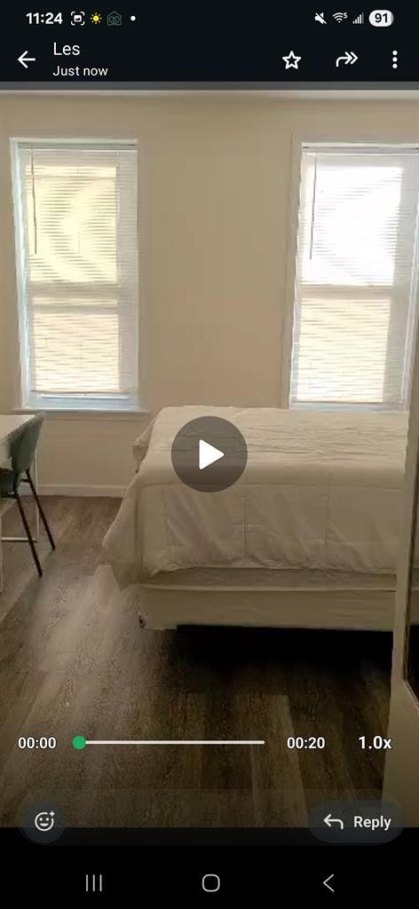 Ridgewood apt / private entrance