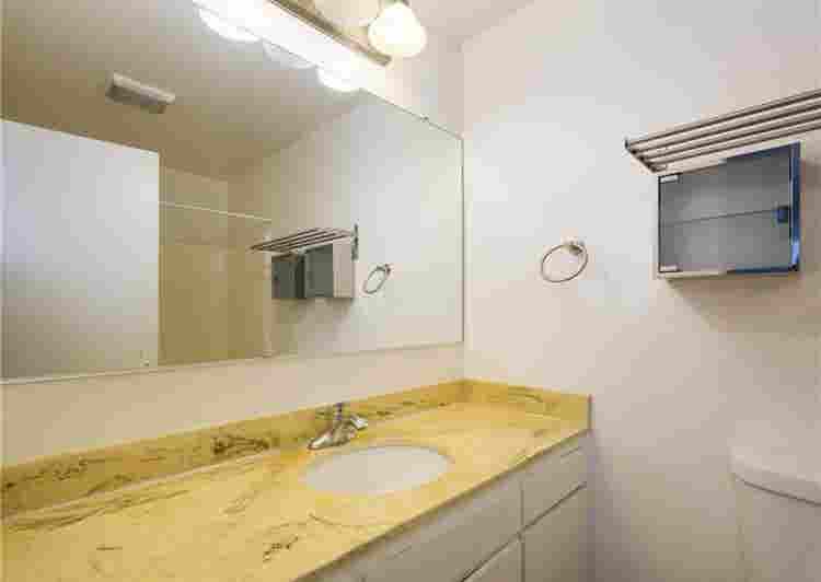 Master Bedroom for Rent