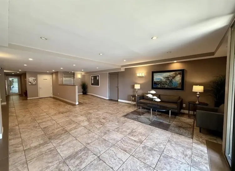 Master Bedroom for Rent