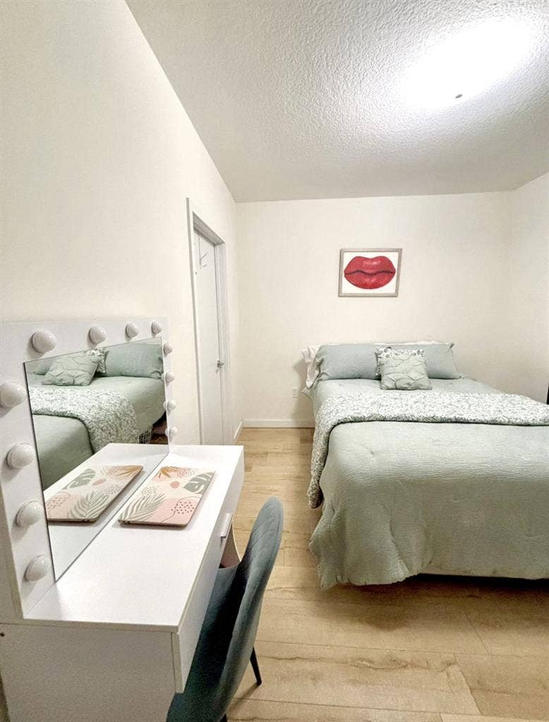 🌸 Cozy Room for Rent 🌸