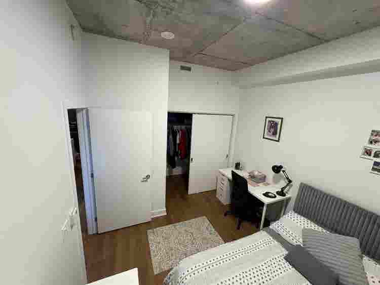 Brand-new Condominium/LeaseTransfer