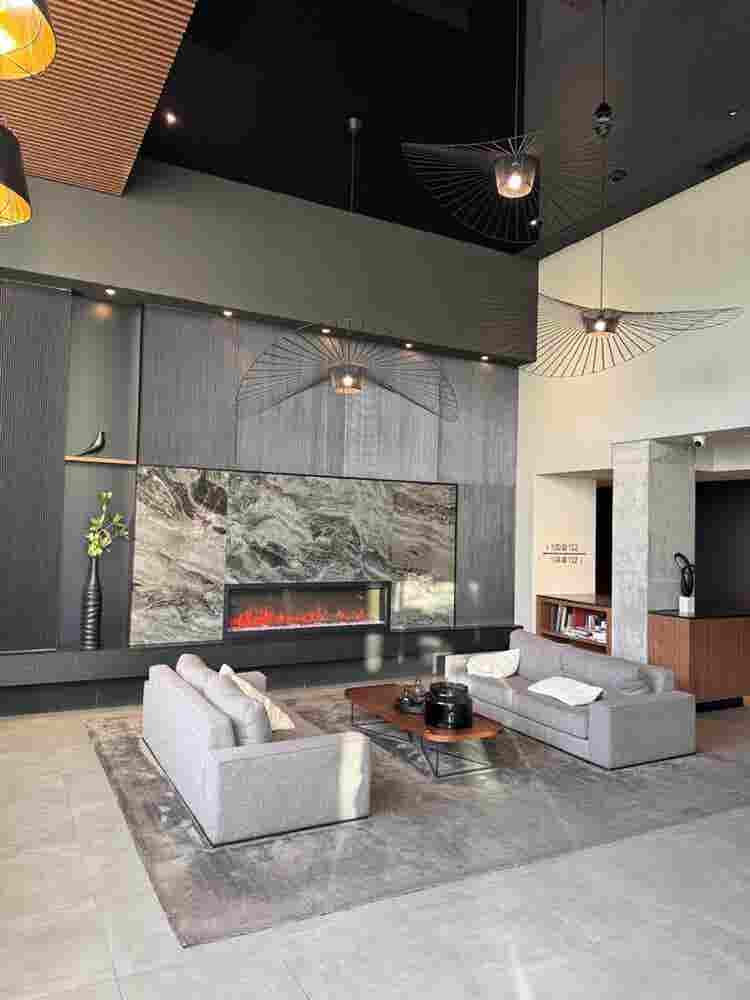Brand-new Condominium/LeaseTransfer