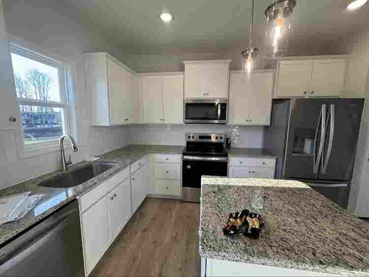 2 private rooms for rent