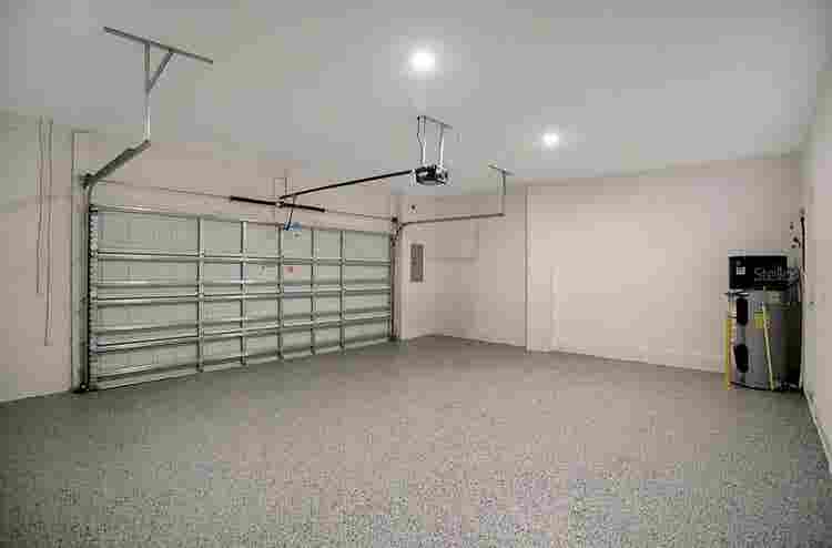 Nice home rooms for rent