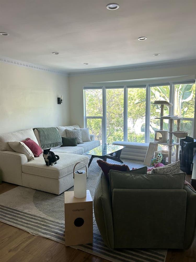 Room available in West Hollywood!