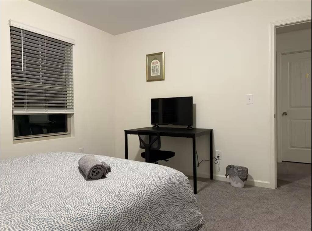 Room for rent monthly