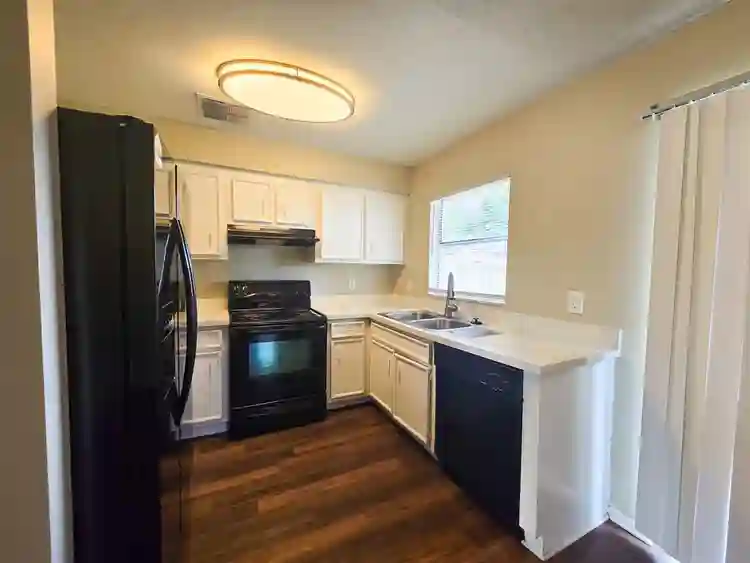 Orlando room in a nice home