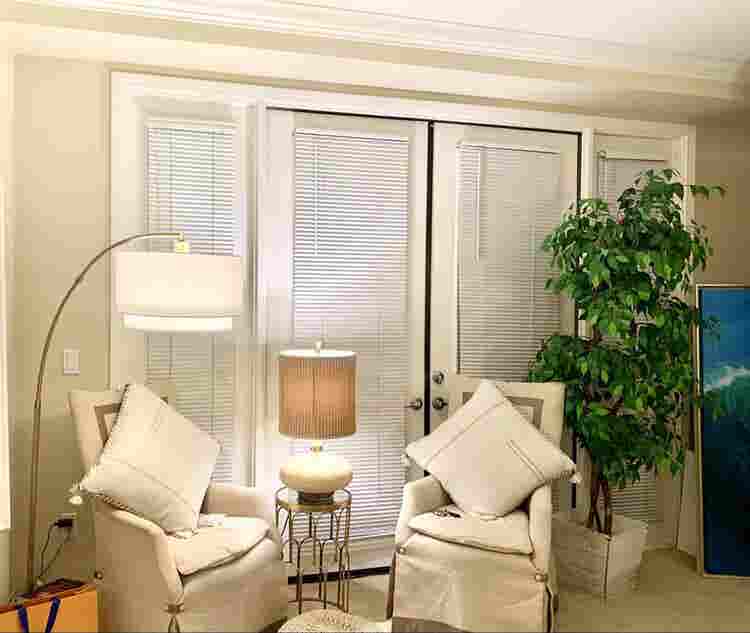 Share  3 story townhouse