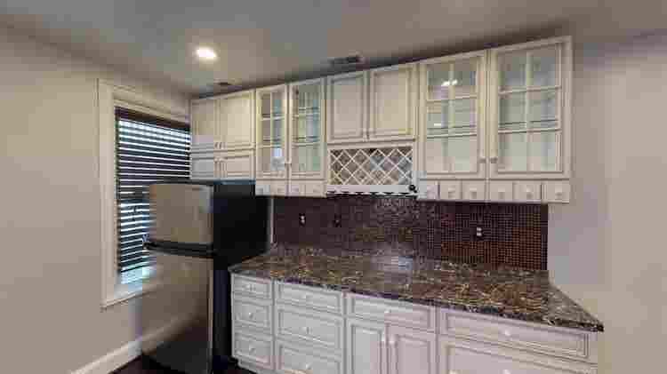 1 BR in Washington