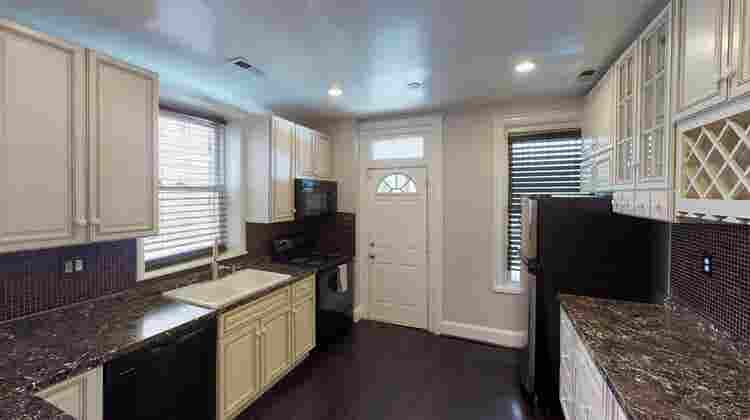 1 BR in Washington