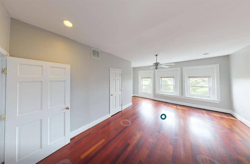 1 BR in Washington