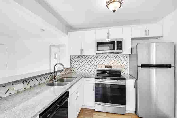 4 BR in Denver