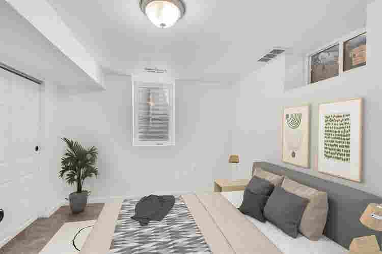 4 BR in Denver