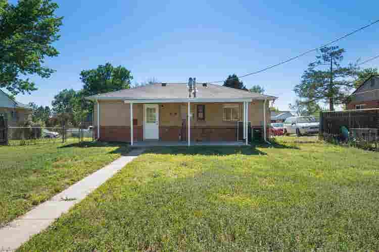 4 BR in Denver