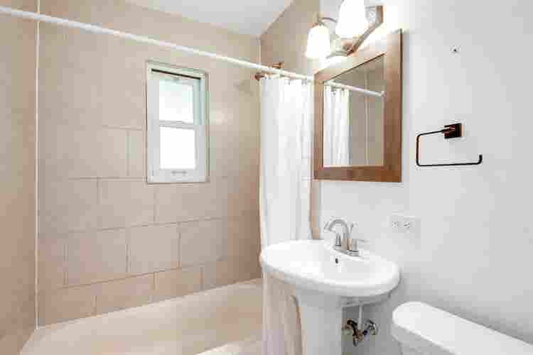 4 BR in Denver